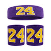 Un ensemble de bracelets de sport tricotés violets avec le numéro 24 en texte jaune.