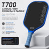 Schwarze und blaue Carbonfaser-Pickleball-Schläger mit ergonomischem Griff vor weißem Hintergrund.