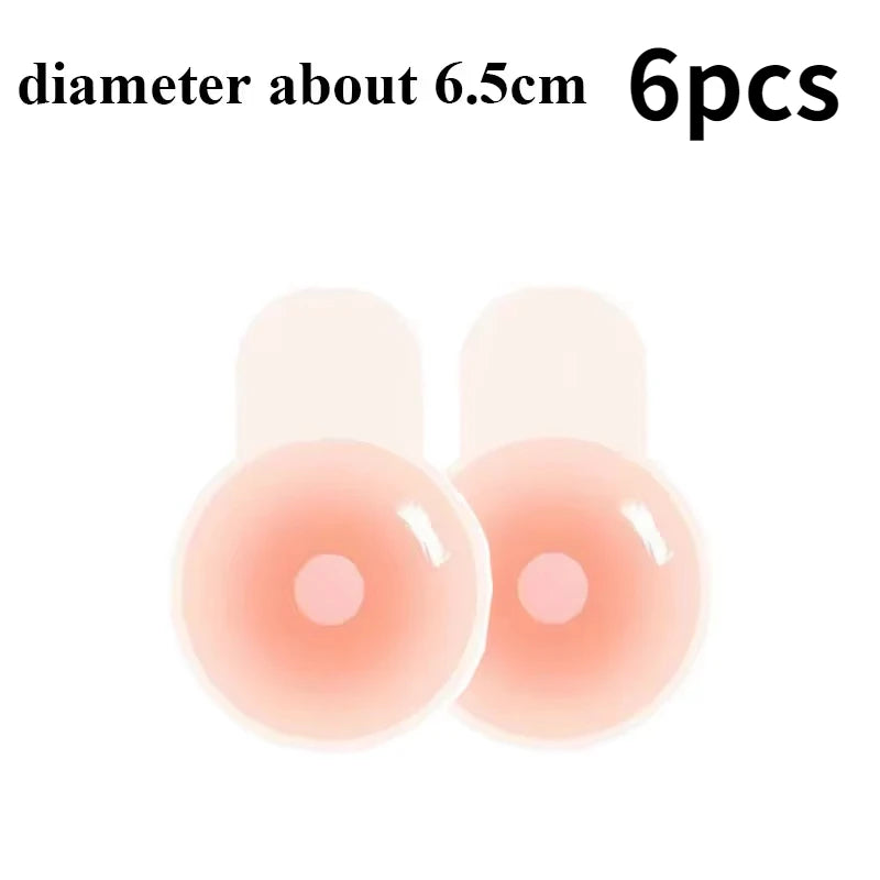 Six cache-lèvres en silicone réutilisables de couleur rose pâle.