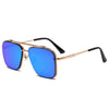 Gafas de sol cuadradas clásicas de metal con lentes azules y marcos dorados.
